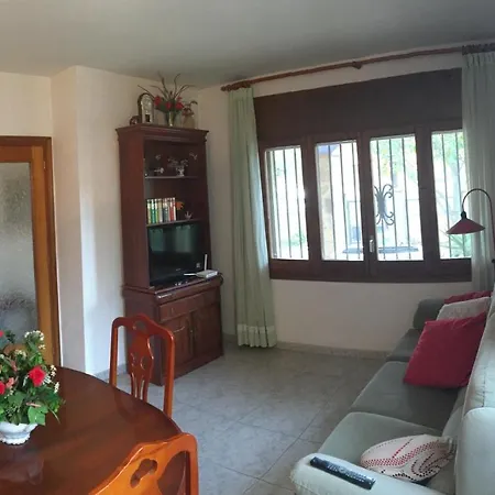Casa Amb Gran Jardi A Vilauer-costa Brava - Alt Emporda *