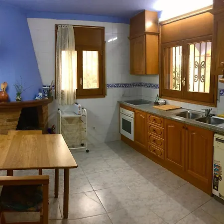 Casa Amb Gran Jardi A Vilauer-costa Brava - Alt Emporda