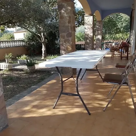 Casa Amb Gran Jardi A Vilauer-costa Brava - Alt Emporda *